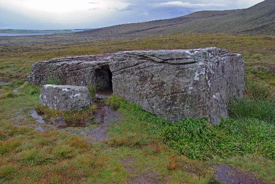 filename-dwarfie-stane.jpg