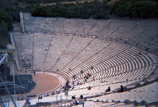Theater_of_Epidaurus_1.jpg