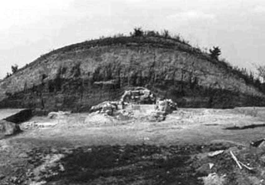 mogila_02.jpg
