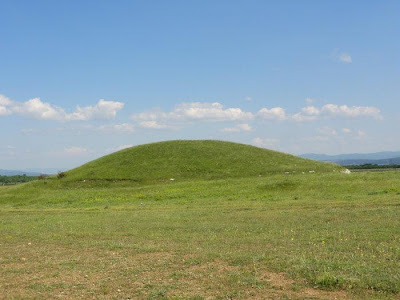mogila.jpg