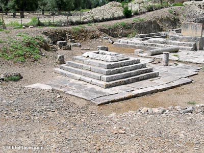 Gortyn-Temple-of-Apollo-Pythios-altar-of-sacrifice,-tb041204631-bibleplaces.jpg