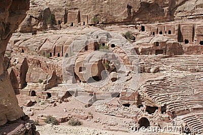 ancient-tombs-petra-jordan-middle-east-1575613.jpg